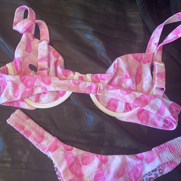 moana farrah flamingo feather bikini - Picture 4 of 5